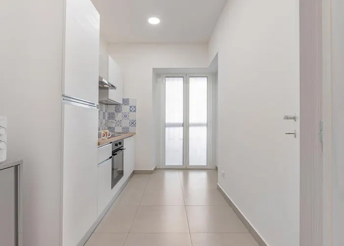Guesthost - Parco Falcone Borsellino Modern Flat Appartement