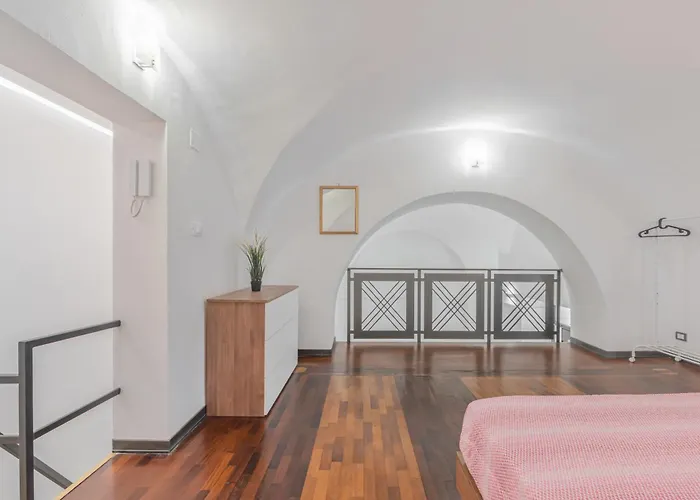 Guesthost - Parco Falcone Borsellino Modern Flat